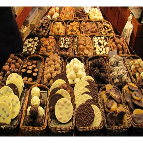 SWEETS & CHOCOLATES WALKING TOUR SMALL GROUP 